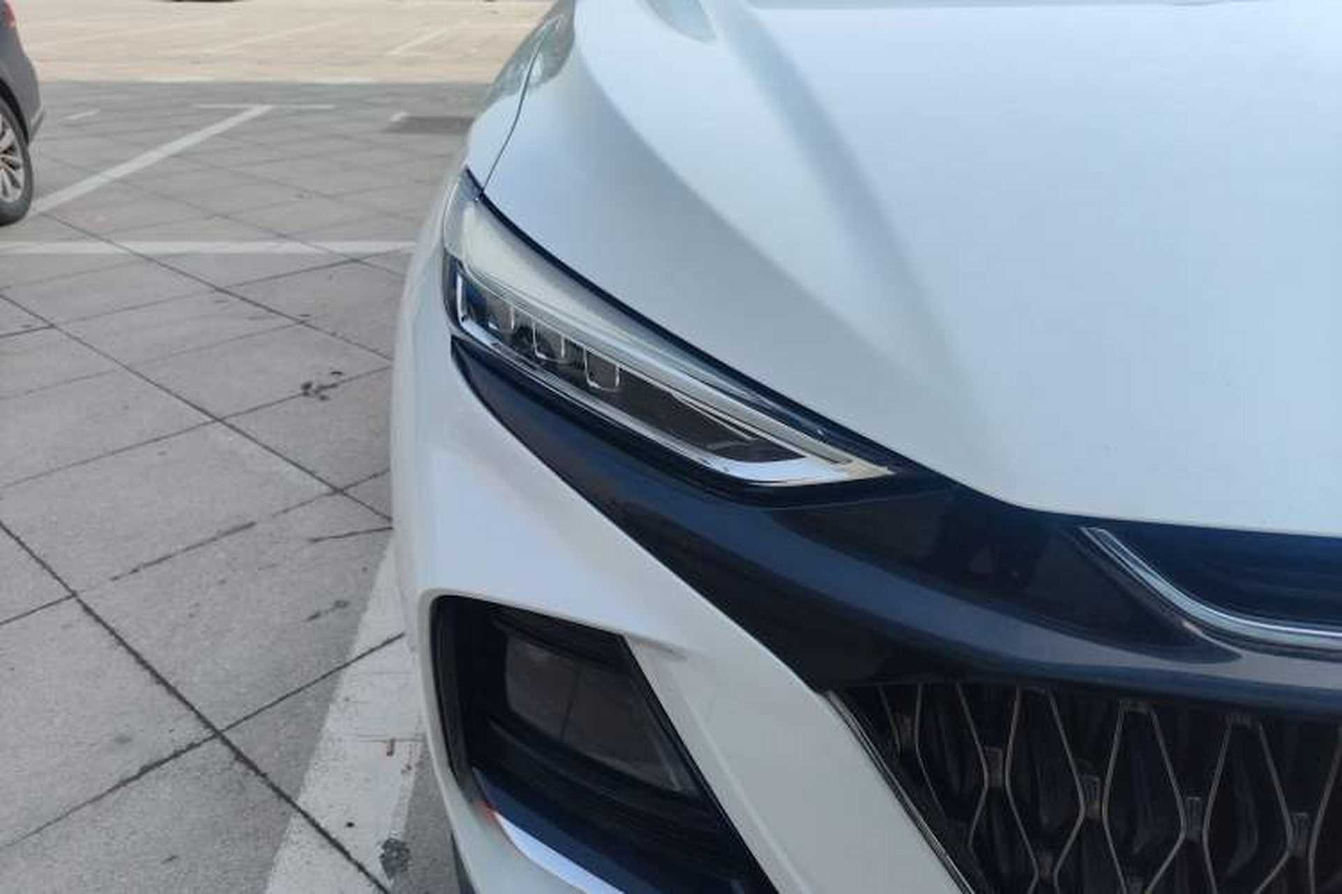 Used CHANGAN OSHAN X7 PLUS 2022 1.5T Blue Whale Edition Automatic Prestige Version Right Front Headlight