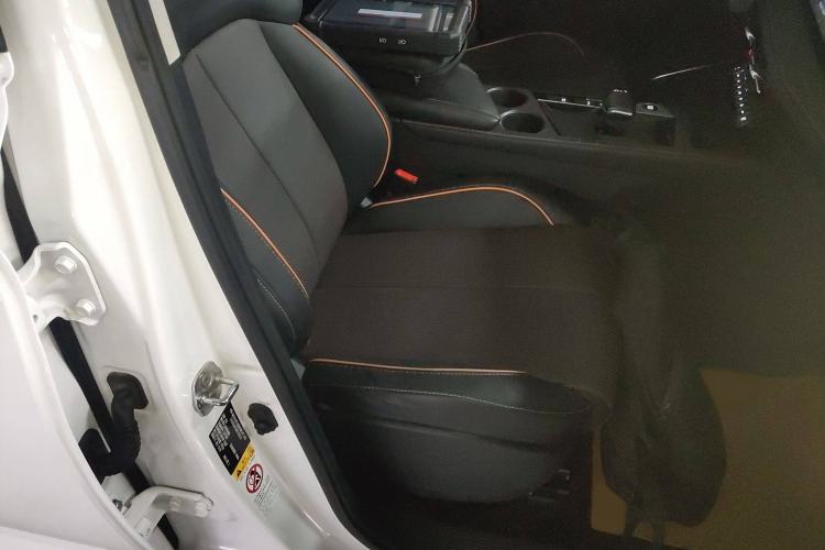 Used CHANGAN OSHAN X7 PLUS 2022 1.5T Blue Whale Edition Automatic ZhiZun Model Right Front Seat