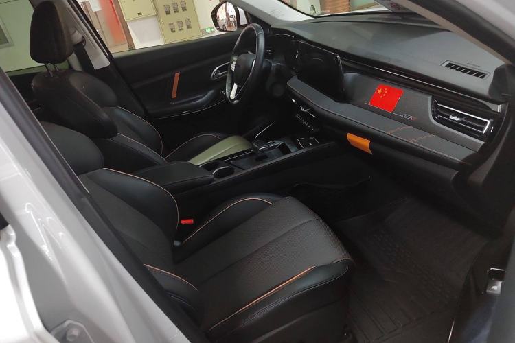 Used CHANGAN OSHAN X7 PLUS 2022 1.5T Blue Whale Edition Automatic Geeker Navigation Model Right Front Seat