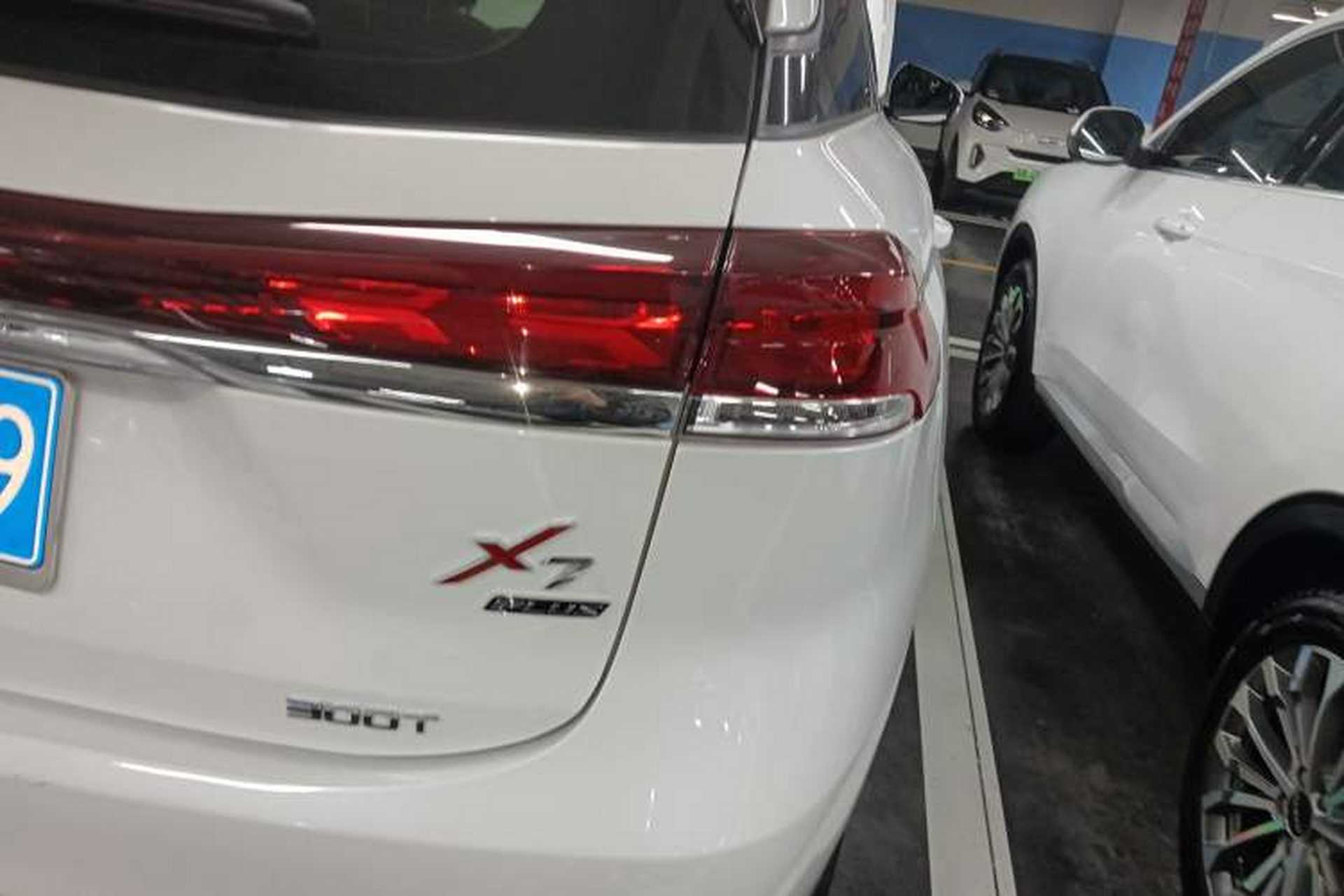 Used CHANGAN OSHAN X7 PLUS 2022 1.5T Blue Whale Edition Automatic Prestige Version Right Rear Taillight