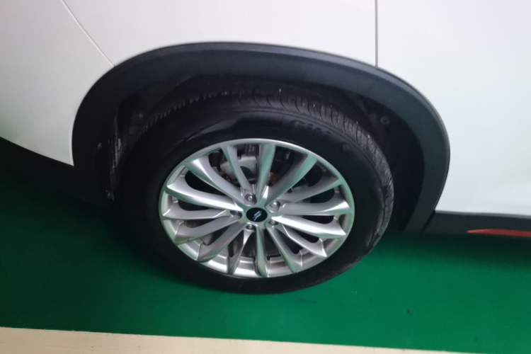 Used CHANGAN OSHAN X7 PLUS 2022 1.5T Blue Whale Edition Automatic Prestige Version Right Rear Wheel Hub