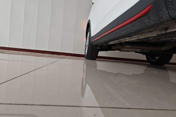 Used CHANGAN OSHAN X7 PLUS 2022 1.5T Blue Whale Edition Automatic Prestige Version Right Side Sill