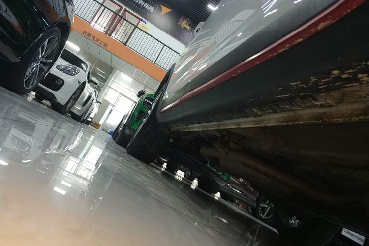 Used CHANGAN OSHAN X7 PLUS 2022 1.5T Blue Whale Edition Automatic Prestige Version Right Side Sill