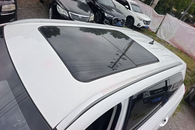 Used CHANGAN OSHAN X7 PLUS 2022 1.5T Blue Whale Edition Automatic Geeker Flagship Model Roof