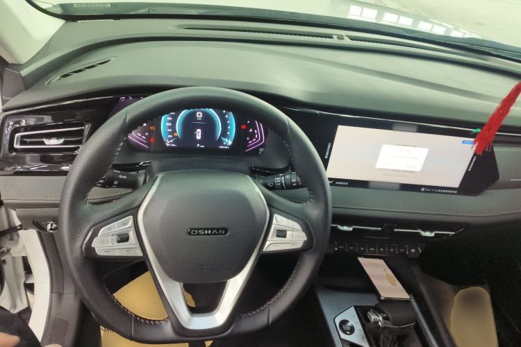Used CHANGAN OSHAN X7 PLUS 2022 1.5T Blue Whale Edition Automatic Prestige Version Steering Wheel