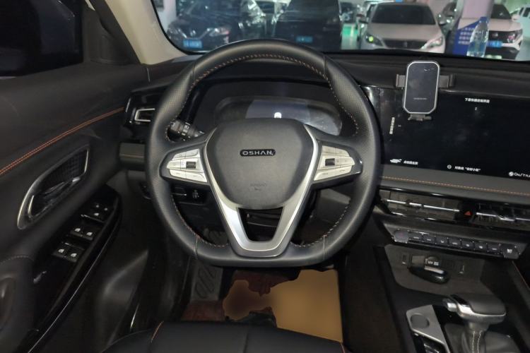 Used CHANGAN OSHAN X7 PLUS 2022 1.5T Blue Whale Edition Automatic Prestige Version Steering Wheel
