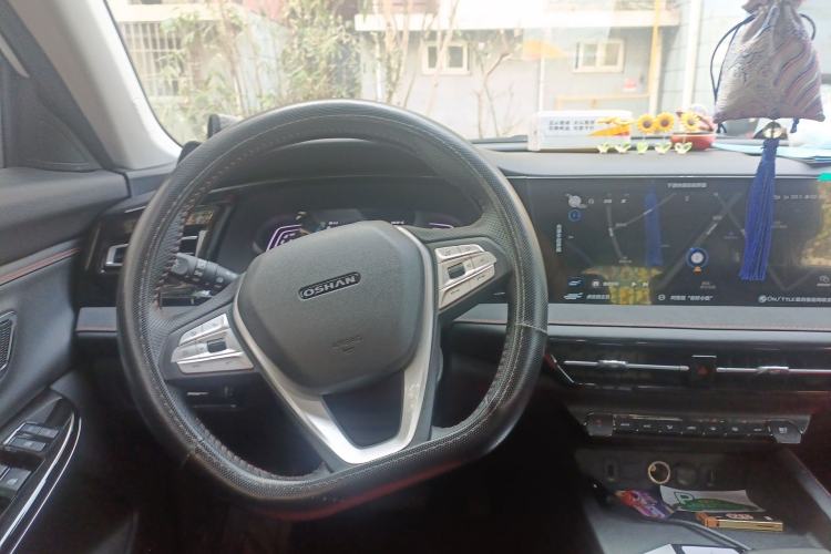 Used CHANGAN OSHAN X7 PLUS 2022 1.5T Blue Whale Edition Automatic Prestige 7-Seater Steering Wheel