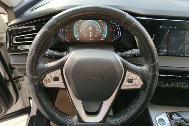 Used CHANGAN OSHAN X7 PLUS 2022 1.5T Blue Whale Edition Automatic Prestige Version Steering Wheel