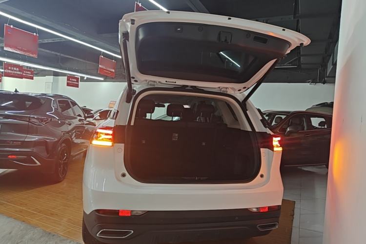 Used CHANGAN OSHAN X7 PLUS 2022 1.5T Blue Whale Edition Automatic Geeker Navigation Model Trunk