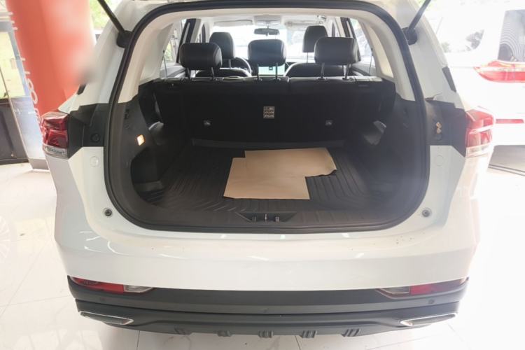 Used CHANGAN OSHAN X7 PLUS 2022 1.5T Blue Whale Edition Automatic ZhiZun Model Trunk