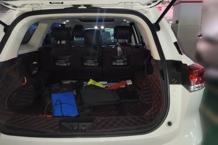 Used CHANGAN OSHAN X7 PLUS 2022 1.5T Blue Whale Edition Automatic Prestige Version Trunk