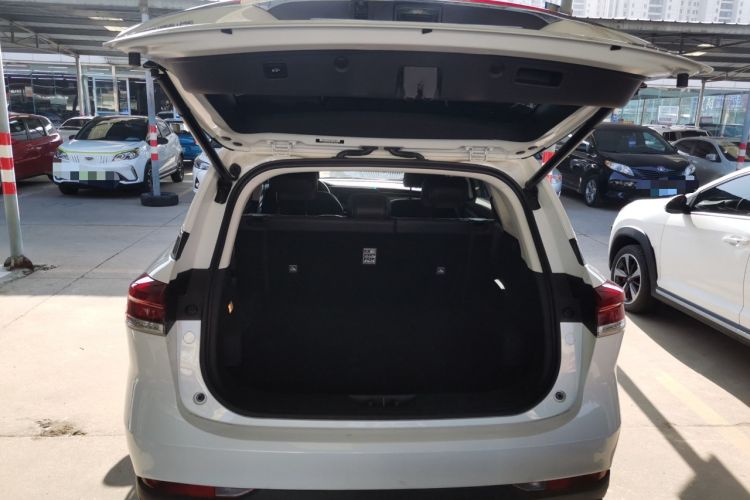 Used CHANGAN OSHAN X7 PLUS 2022 1.5T Blue Whale Edition Automatic Geeker Navigation Model Trunk