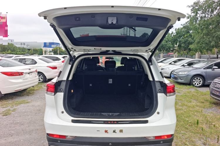 Used CHANGAN OSHAN X7 PLUS 2022 1.5T Blue Whale Edition Automatic Geeker Flagship Model Trunk