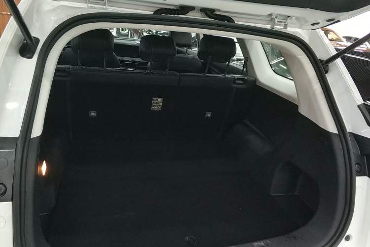 Used CHANGAN OSHAN X7 PLUS 2022 1.5T Blue Whale Edition Automatic Prestige Version Trunk
