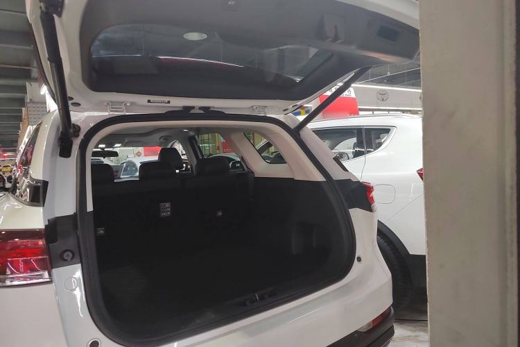 Used CHANGAN OSHAN X7 PLUS 2022 1.5T Blue Whale Edition Automatic Geeker Navigation Model Trunk