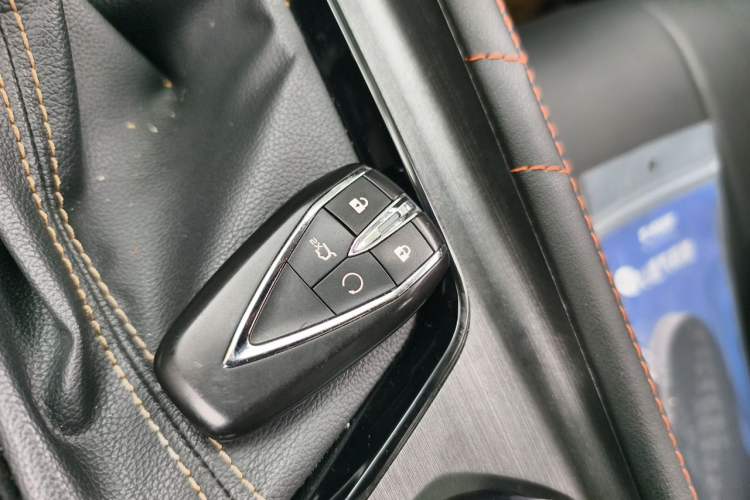 Used CHANGAN OSHAN X7 PLUS 2022 1.5T Blue Whale Edition Automatic Prestige Version Vehicle Key