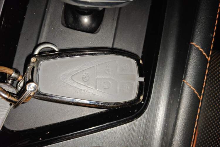Used CHANGAN OSHAN X7 PLUS 2022 1.5T Blue Whale Edition Automatic Geeker Navigation Model Vehicle Key