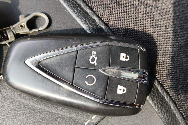 Used CHANGAN OSHAN X7 PLUS 2022 1.5T Blue Whale Edition Automatic Prestige Version Vehicle Key