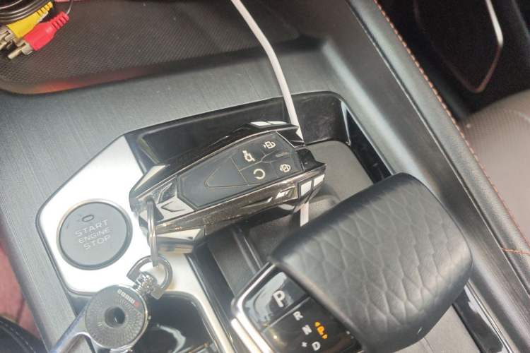 Used CHANGAN OSHAN X7 PLUS 2022 1.5T Blue Whale Edition Automatic ZhiZun Model Vehicle Key