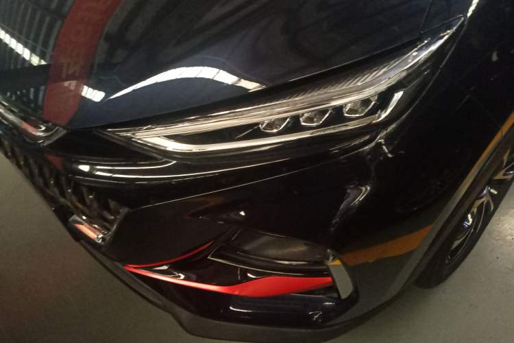 Used CHANGAN OSHAN X7 PLUS 2023 Enjoy Edition 1.5T Automatic Prestige Model Left Front Headlight
