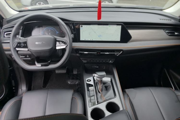 Used CHANGAN OSHAN X7 PLUS 2023 Enjoy Edition 1.5T Automatic Prestige Model Center Console