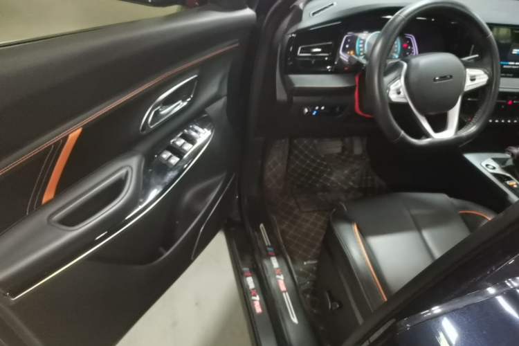 Used CHANGAN OSHAN X7 PLUS 2023 Enjoy Edition 1.5T Automatic Prestige Model Driver Seat