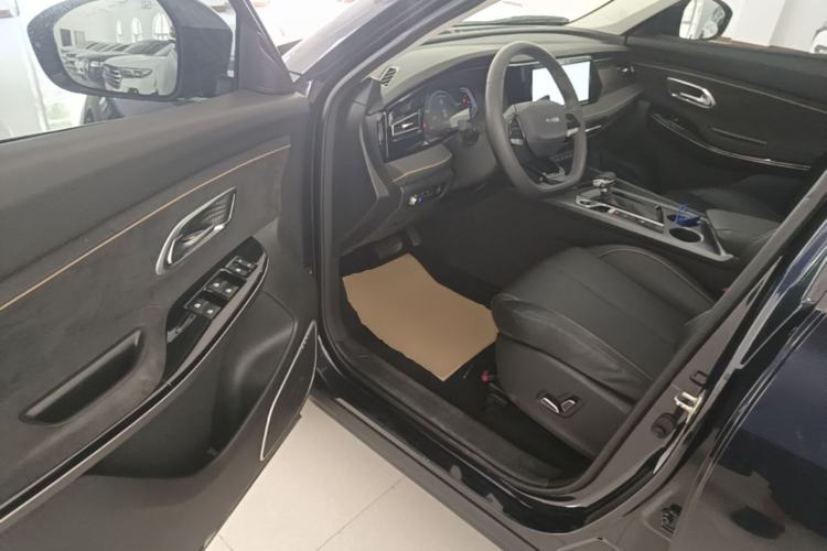 Used CHANGAN OSHAN X7 PLUS 2023 Enjoy Edition 1.5T Automatic Prestige Model Driver Seat