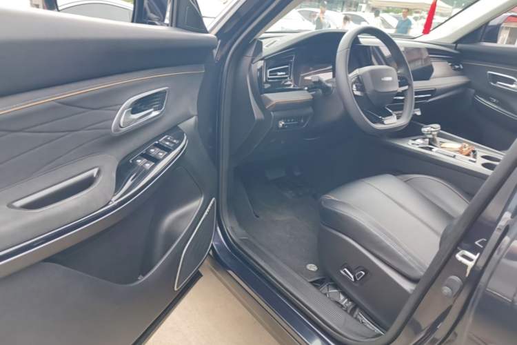 Used CHANGAN OSHAN X7 PLUS 2023 Enjoy Edition 1.5T Automatic Prestige Model Driver Seat