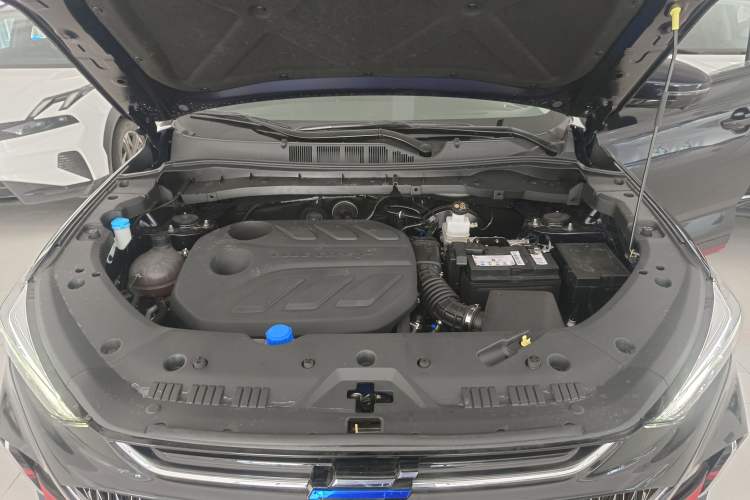 Used CHANGAN OSHAN X7 PLUS 2023 Enjoy Edition 1.5T Automatic Prestige Model Engine Bay