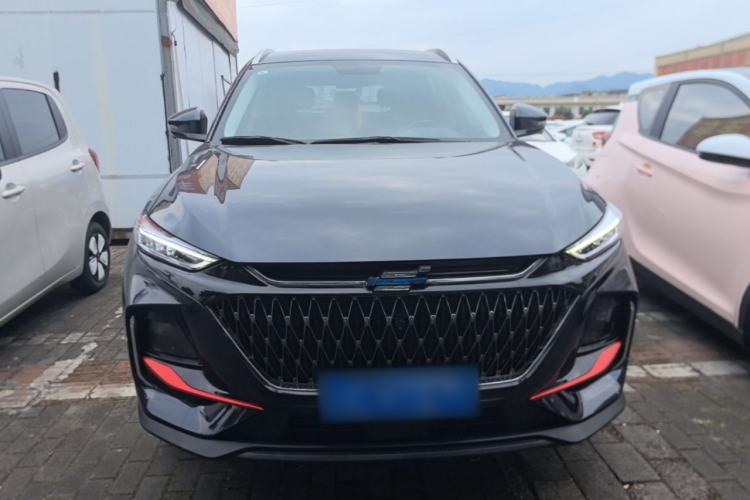 Used CHANGAN OSHAN X7 PLUS 2023 Enjoy Edition 1.5T Automatic Prestige Model Front