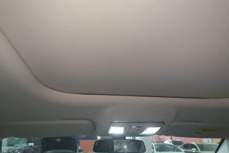 Used CHANGAN OSHAN X7 PLUS 2023 Enjoy Edition 1.5T Automatic Prestige Model Headliner