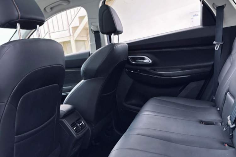 Used CHANGAN OSHAN X7 PLUS 2023 Enjoy Edition 1.5T Automatic Prestige Model Interior 8