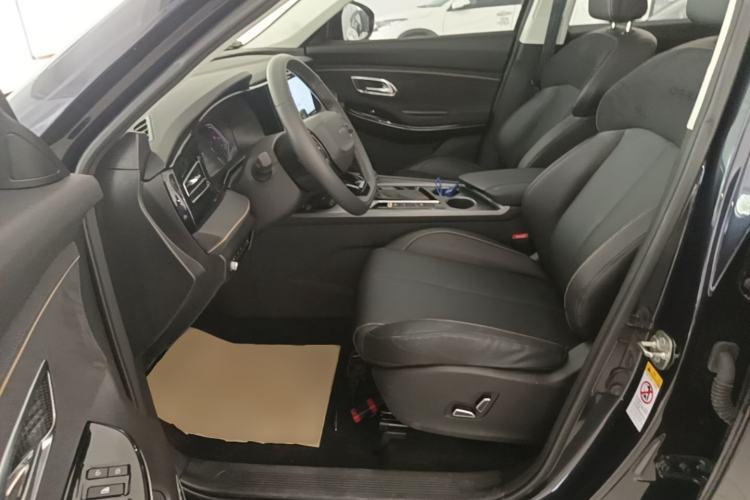 Used CHANGAN OSHAN X7 PLUS 2023 Enjoy Edition 1.5T Automatic Prestige Model Left Front Seat