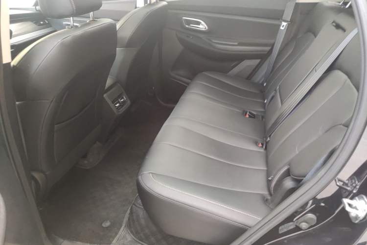 Used CHANGAN OSHAN X7 PLUS 2023 Enjoy Edition 1.5T Automatic Smart Version Left Rear Seat