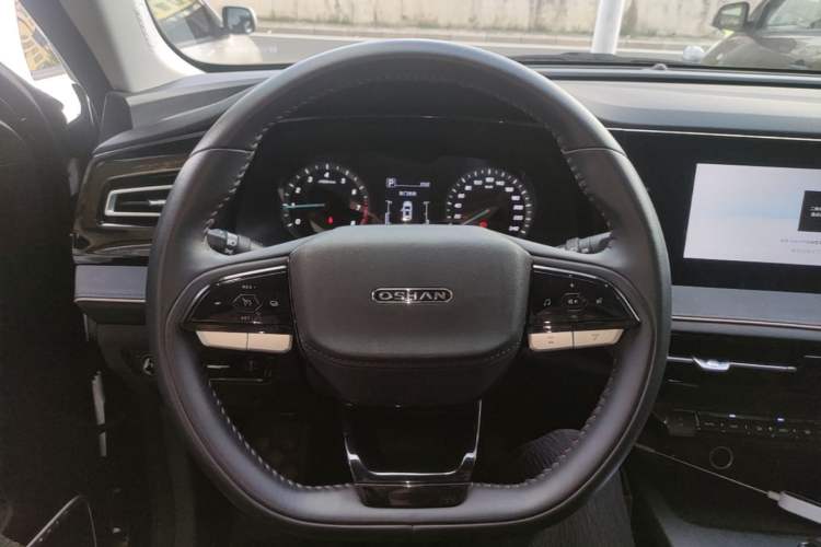 Used CHANGAN OSHAN X7 PLUS 2023 Enjoy Edition 1.5T Automatic Smart Version Steering Wheel