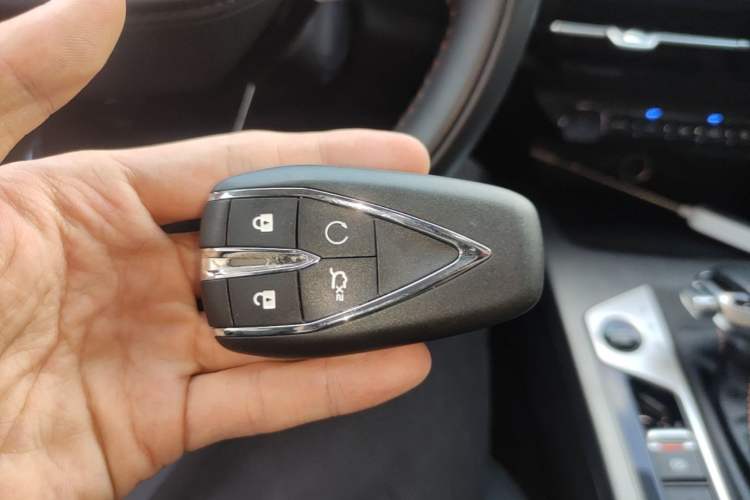 Used CHANGAN OSHAN X7 PLUS 2023 Enjoy Edition 1.5T Automatic Smart Version Vehicle Key
