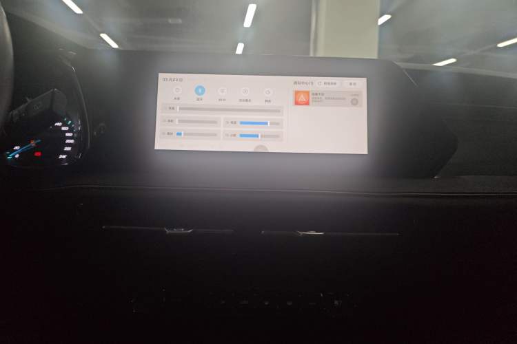 Used CHANGAN OSHAN X7 PLUS 2023 Enjoy Edition 1.5T Automatic Smart Edition 7-Seater Audio And AC Panel