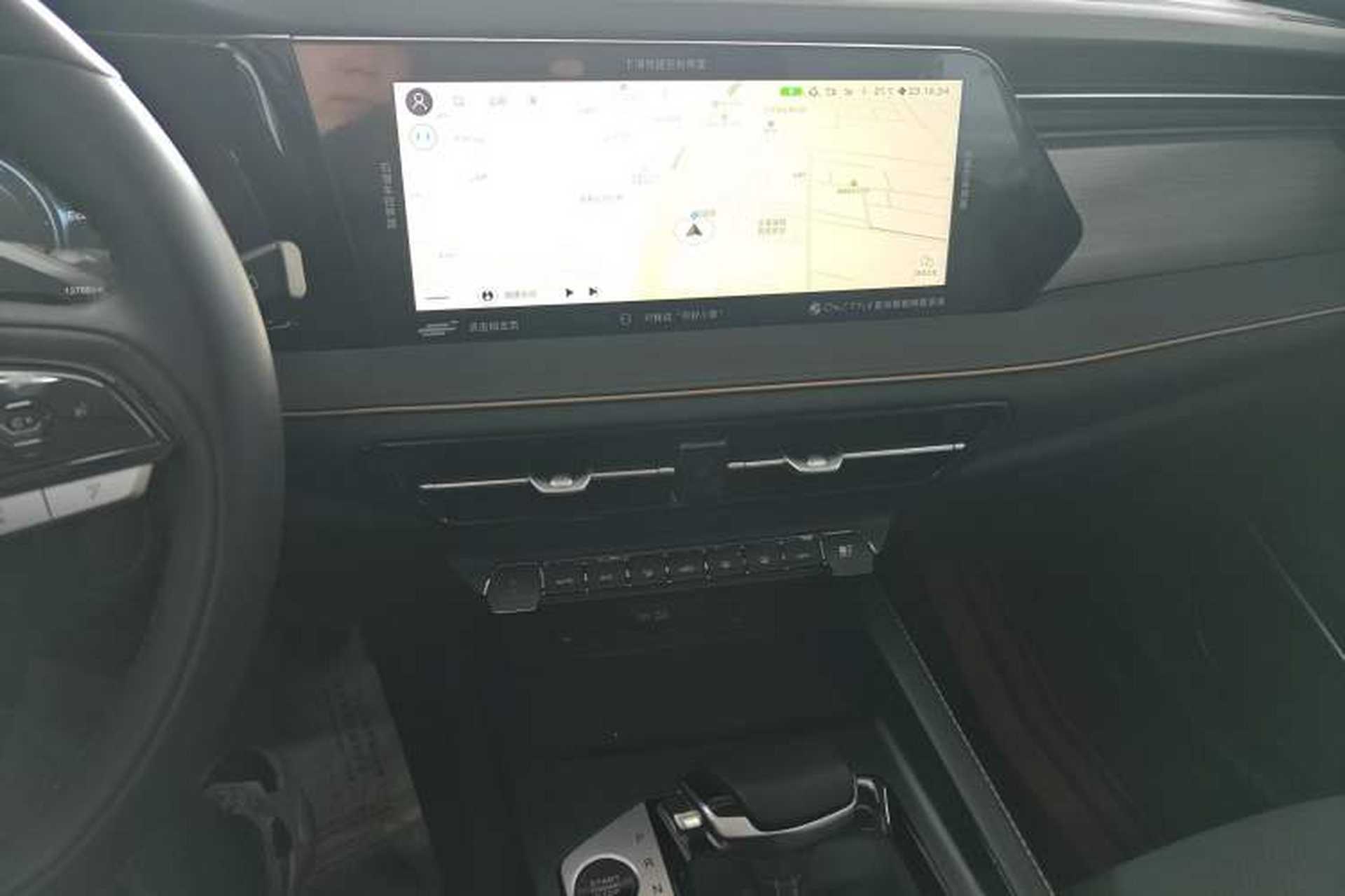 Used CHANGAN OSHAN X7 PLUS 2023 Enjoy Edition 1.5T Automatic Prestige 7-Seater Audio And AC Panel