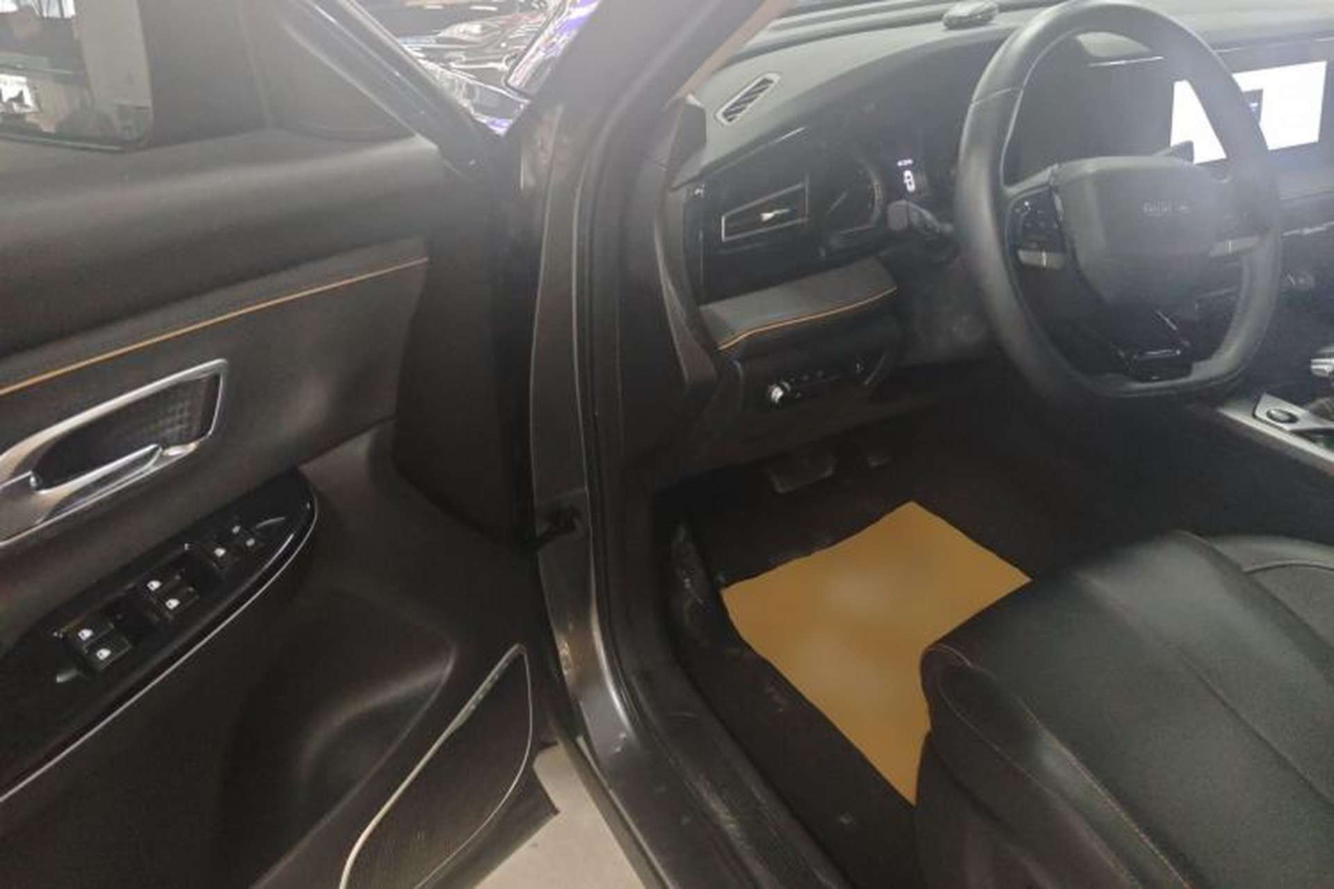 Used CHANGAN OSHAN X7 PLUS 2023 Enjoy Edition 1.5T Automatic Smart Edition 7-Seater Driver Seat