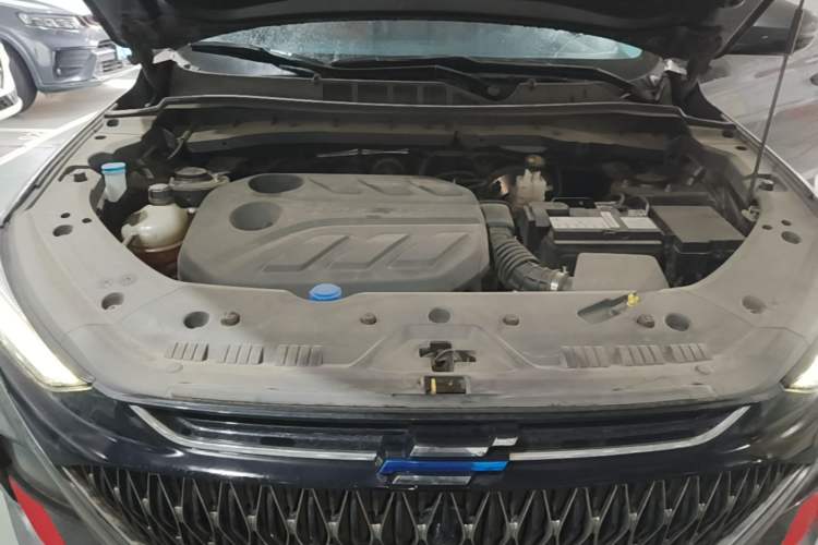 Used CHANGAN OSHAN X7 PLUS 2023 Enjoy Edition 1.5T Automatic Prestige 7-Seater Engine Bay