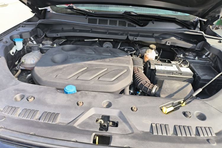 Used CHANGAN OSHAN X7 PLUS 2023 Enjoy Edition 1.5T Automatic Prestige 7-Seater Engine Bay