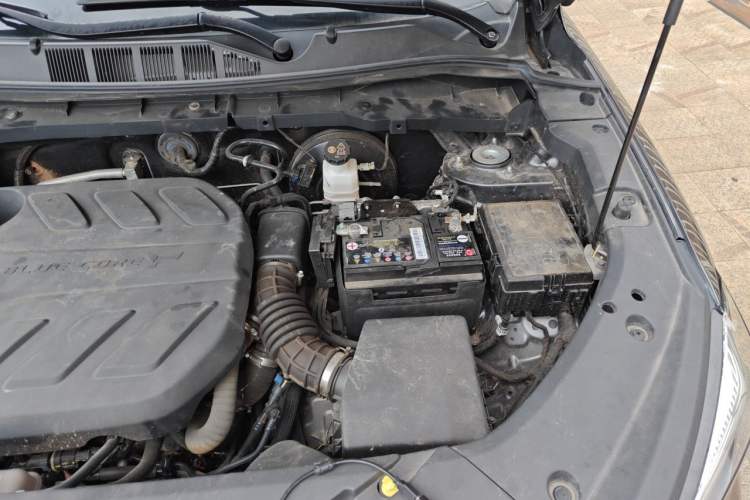 Used CHANGAN OSHAN X7 PLUS 2023 Enjoy Edition 1.5T Automatic Prestige 7-Seater Engine Bay Left