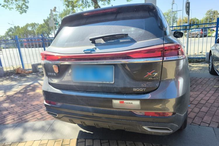 Used CHANGAN OSHAN X7 PLUS 2023 Enjoy Edition 1.5T Automatic Prestige 7-Seater Exterior 4