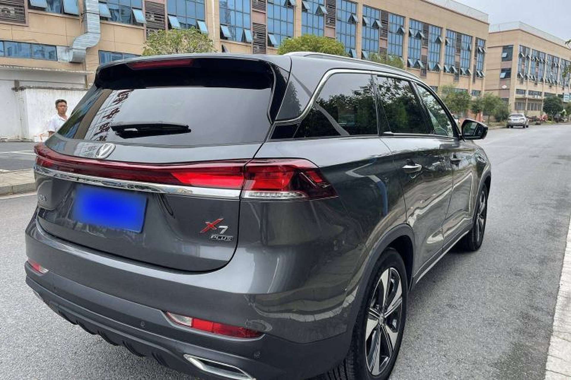 Used CHANGAN OSHAN X7 PLUS 2023 Enjoy Edition 1.5T Automatic Pilot Model 7 Seats Exterior 5