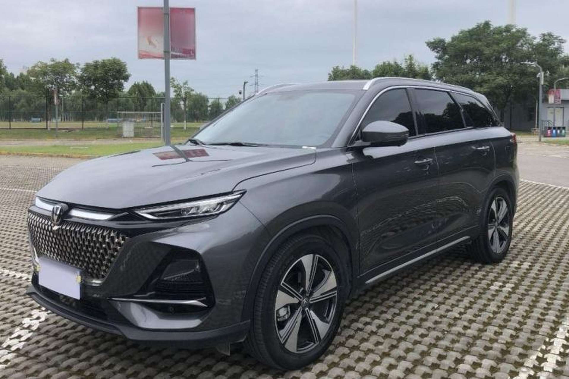 Used CHANGAN OSHAN X7 PLUS 2023 Enjoy Edition 1.5T Automatic Pilot Model 7 Seats Front Left 45 Deg