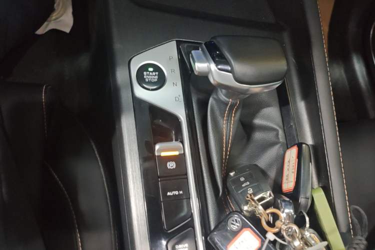 Used CHANGAN OSHAN X7 PLUS 2023 Enjoy Edition 1.5T Automatic Prestige Model Gear Lever
