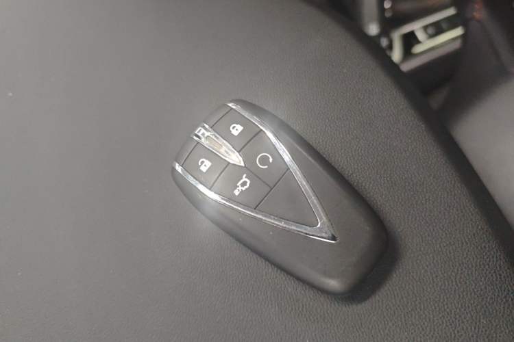Used CHANGAN OSHAN X7 PLUS 2023 Enjoy Edition 1.5T Automatic Smart Edition 7-Seater Interior 1