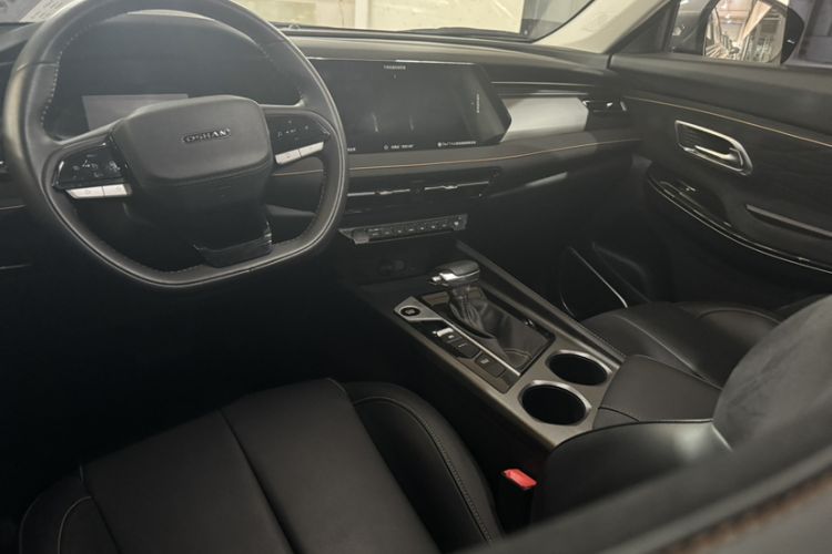 Used CHANGAN OSHAN X7 PLUS 2023 Enjoy Edition 1.5T Automatic Prestige 7-Seater Interior 1