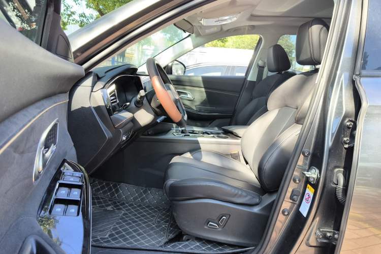 Used CHANGAN OSHAN X7 PLUS 2023 Enjoy Edition 1.5T Automatic Prestige 7-Seater Interior 3