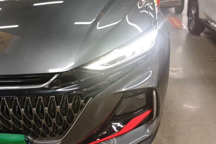 Used CHANGAN OSHAN X7 PLUS 2023 Enjoy Edition 1.5T Automatic Prestige Model Left Front Headlight